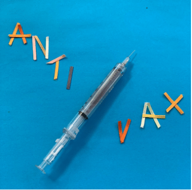 Contre le vaccin anti-covid ou plutôt…contre l’injection  ?